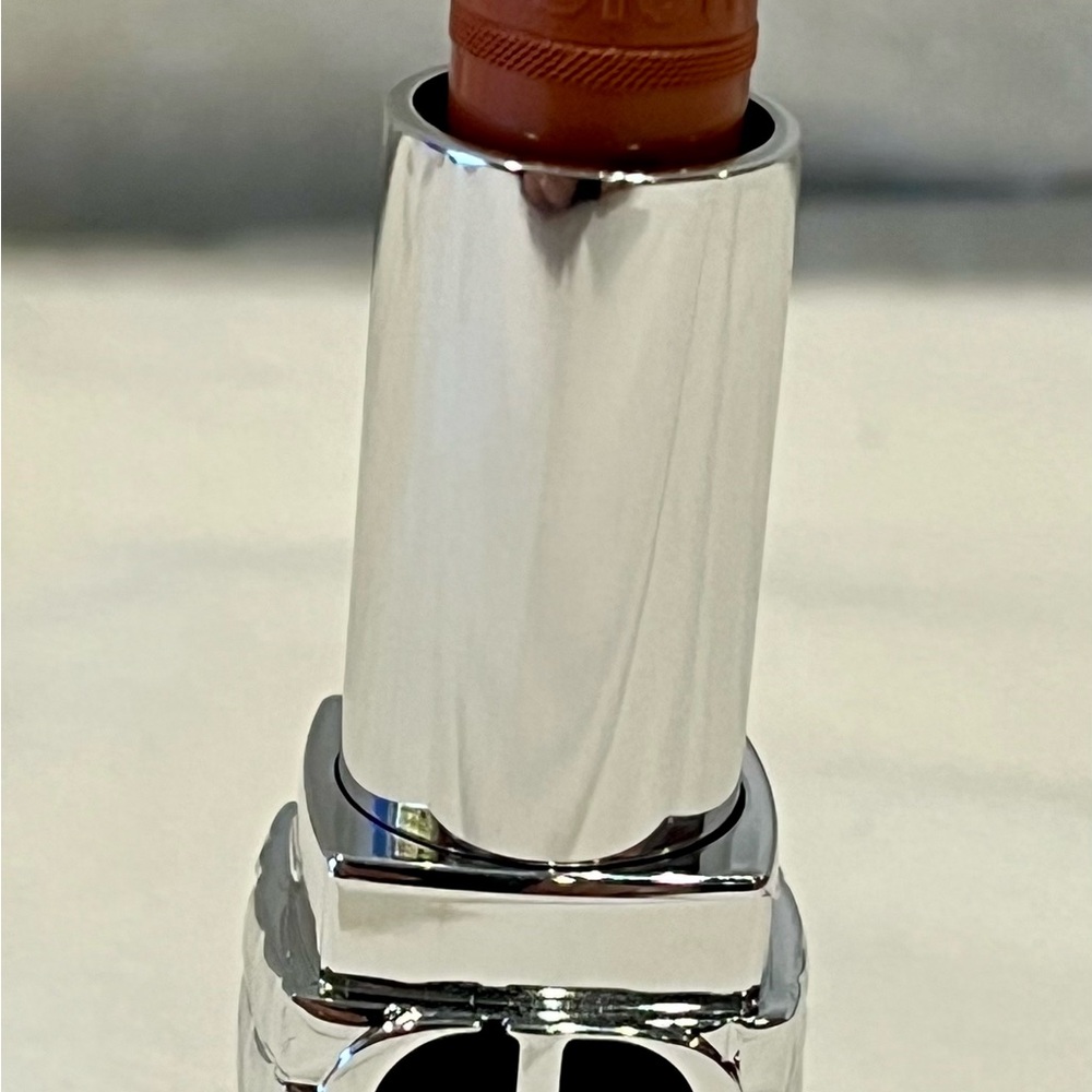 NWT Christian Dior Gigantic Gift Set with Full Size Lipsticks(3) w/ Two Pouches - Picture 9 of 16
